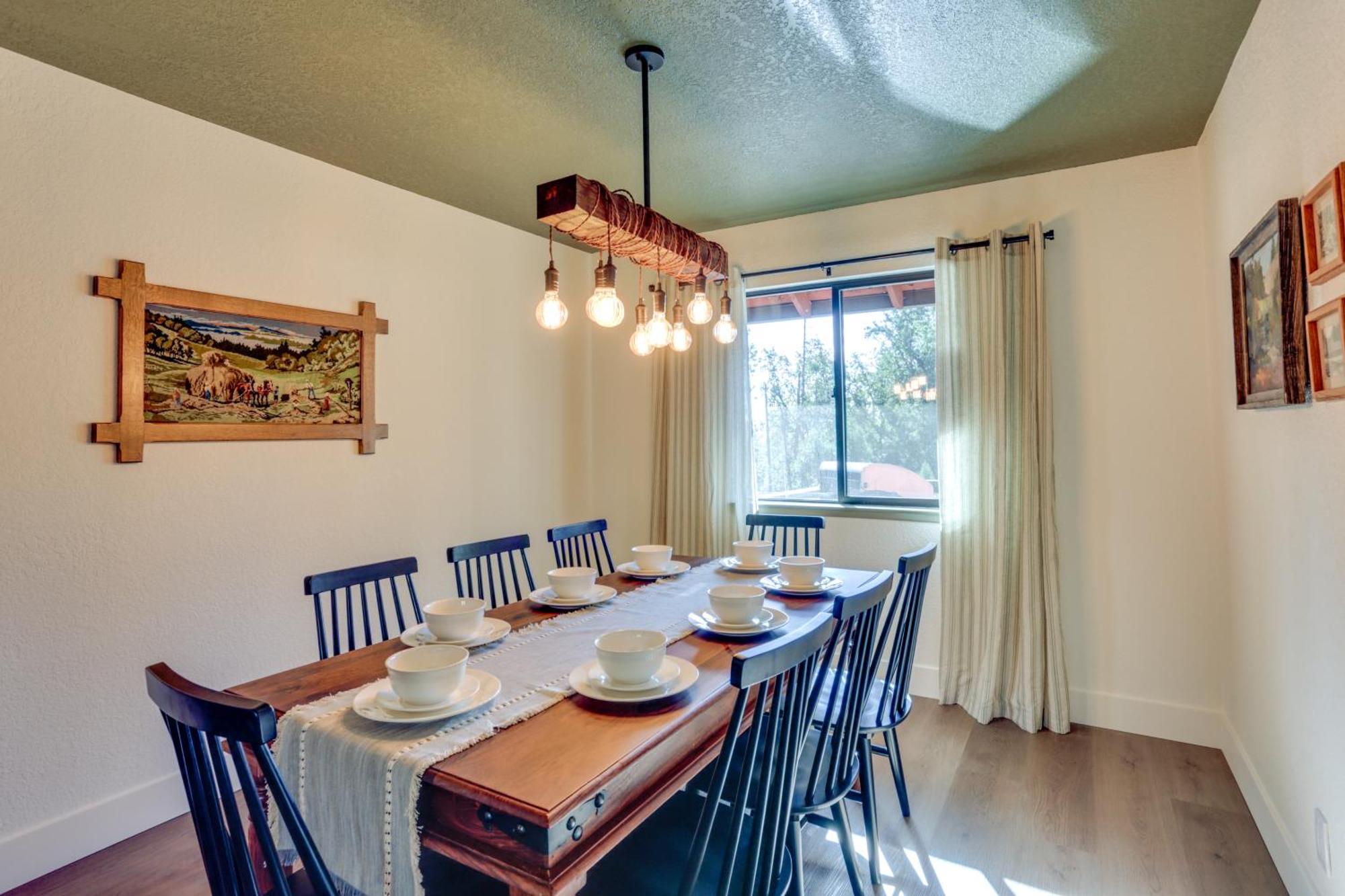 Pet-Friendly Escape With Game Room And Fire Pit! North Fork Eksteriør billede