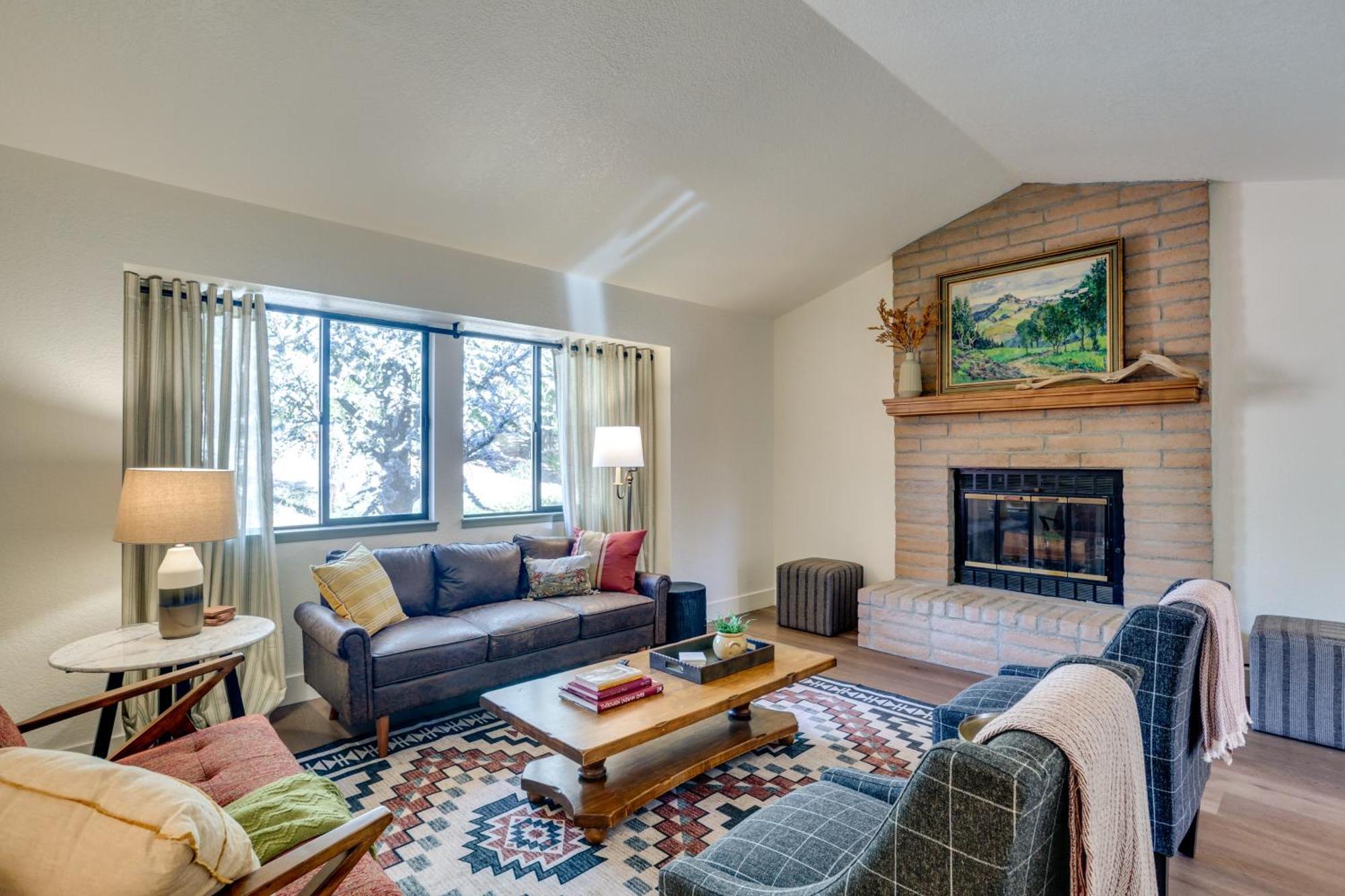 Pet-Friendly Escape With Game Room And Fire Pit! North Fork Eksteriør billede